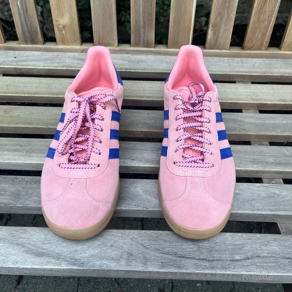 (Like New) Women's Adidas Gazelle Shoes - Pink/Blue - Size 9